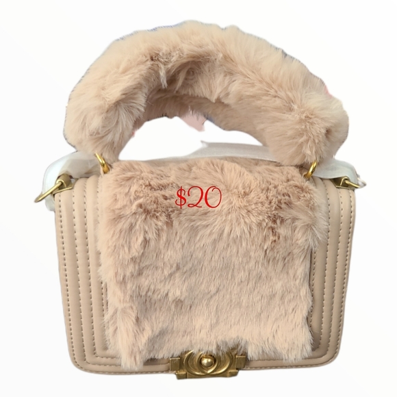 Handbags - Picture 5 of 5